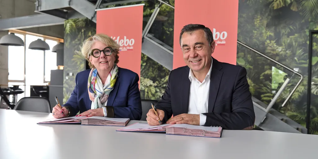 signature contrat de partenariat
