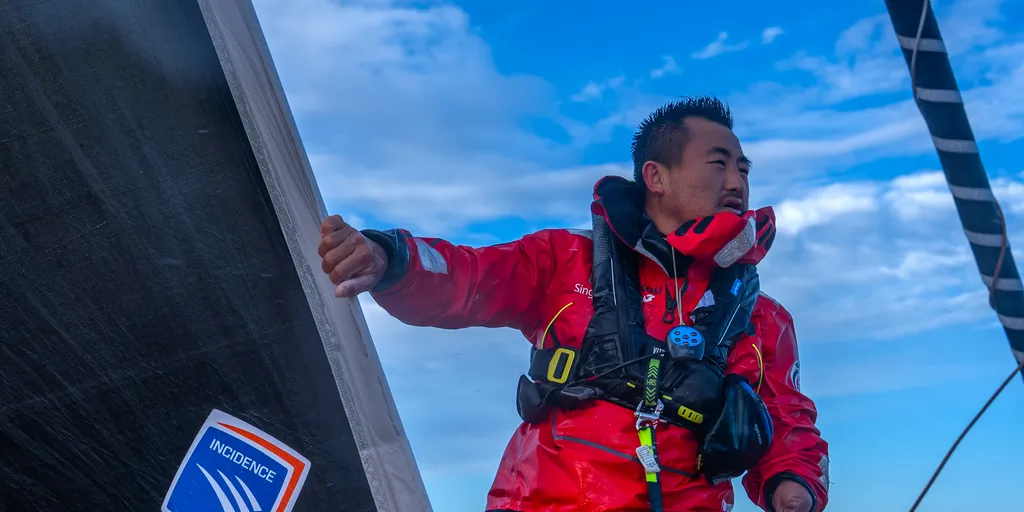 LORIENT, FRANCE - 17 OCTOBRE 2024 : Le skipper de Singchain Team Haikou, Jingkun Xu (CN), est photographié le 17 octobre 2024 à Lorient, France - Photo by Singchain Team Haikou