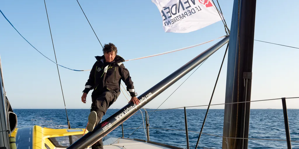 PORT-LA-FORET, FRANCE - 1 AOÛT 2024 : Tout Commence en Finistère - Jean le Cam (FRA), skipper d'Armor Lux, est photographié le 1er août 2024 au large de Port-La-Forêt, France. (Photo de François Van Malleghem)
