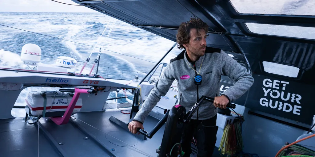 LORIENT, FRANCE - 4 JUILLET 2019 : Le skipper du Lazare, Tanguy Le Turquais (FRA), est photographié le 4 juillet 2019 au large de Lorient, France - Photo par Coline Beal