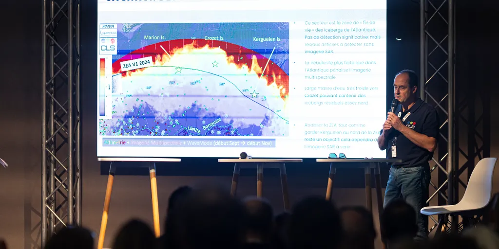 LES SABLES D'OLONNE, FRANCE - 8 NOVEMBRE 2024 : Tous les skippers assistent au briefing de sécurité lors du pré-départ du Vendée Globe, le 6 novembre 2024 aux Sables d'Olonne, France - (Photo by Lloyd images / Alea)