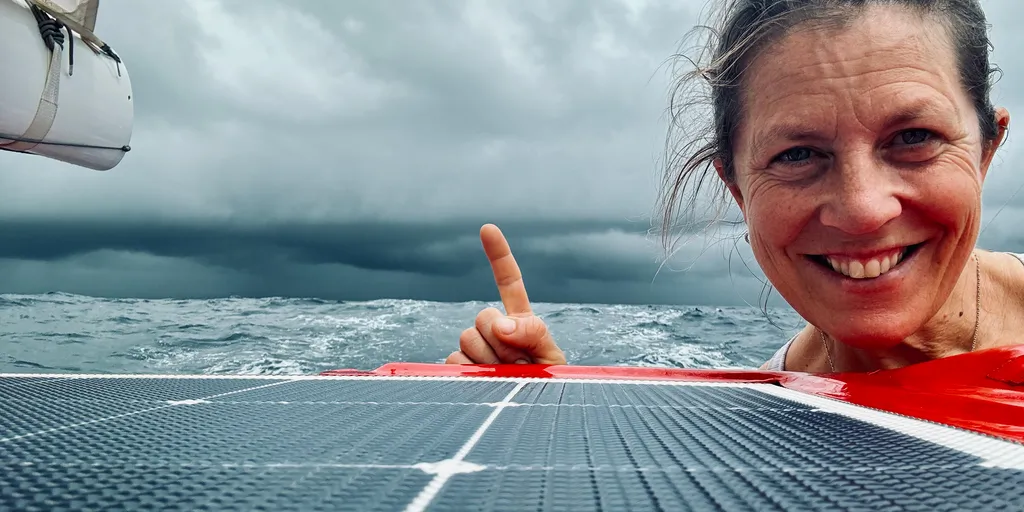 Richomme rockets to new 24 hour distance record Vendée Globe 2024