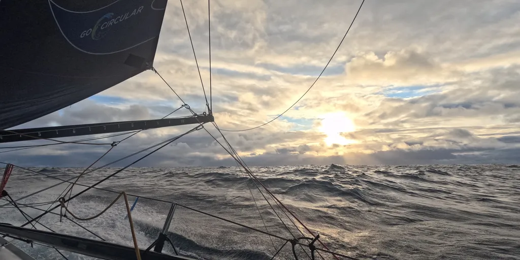 COURSE, 13 DÉCEMBRE 2024 : Photo envoyée depuis le bateau HOLCIM - PRB lors de la course à la voile du Vendée Globe le 13 décembre 2024. (Photo du skipper Nicolas Lunven)