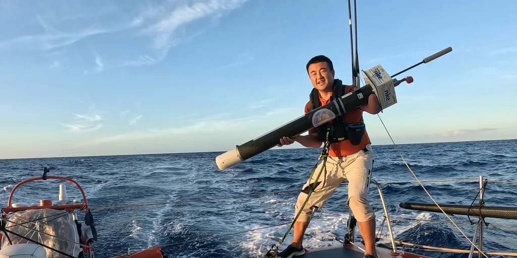 RACE, NOVEMBER 29, 2024 : Photo sent from the boat Singchain Team Haikou during the Vendee Globe sailing race on November 29, 2024. (Photo by skipper Jingkun Xu)
NKE buoy