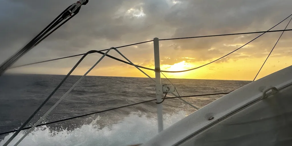 COURSE, 08 JANVIER 2024 : Photo envoyée depuis le bateau Groupe Dubreuil lors de la course à la voile du Vendée Globe le 08 janvier 2024. (Photo du skipper Sébastien Simon)