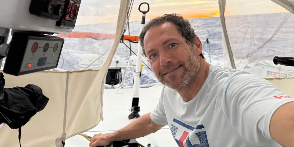COURSE, 16 JANVIER 2025 : Photo envoyée depuis le bateau Fortinet - Best Western lors de la course à la voile du Vendée Globe le 16 janvier 2025. (Photo du skipper Romain Attanasio)