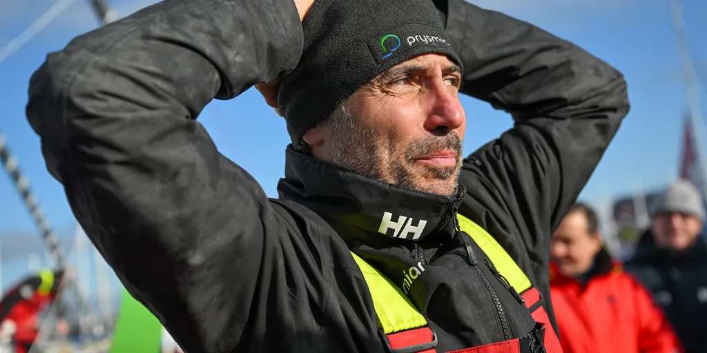 LES SABLES D'OLONNE, FRANCE - 04 FEVRIER 2025 : Le skipper de Prysmian Giancarlo Pedote (ITA) est photographié après avoir pris la 22ème place du Vendée Globe, le 04 février 2025 aux Sables d'Olonne, France - (Photo by Vincent Curutchet / Alea)