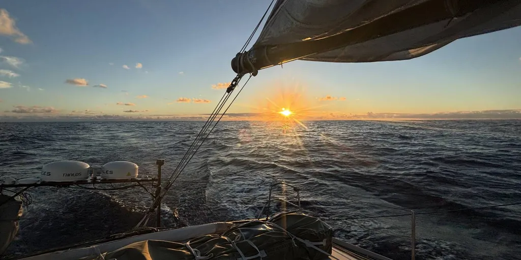 COURSE, 06 FÉVRIER 2024 : Photo envoyée depuis le bateau HUMAN Immobilier lors de la course à la voile du Vendée Globe le 06 février 2024. (Photo du skipper Antoine Cornic)