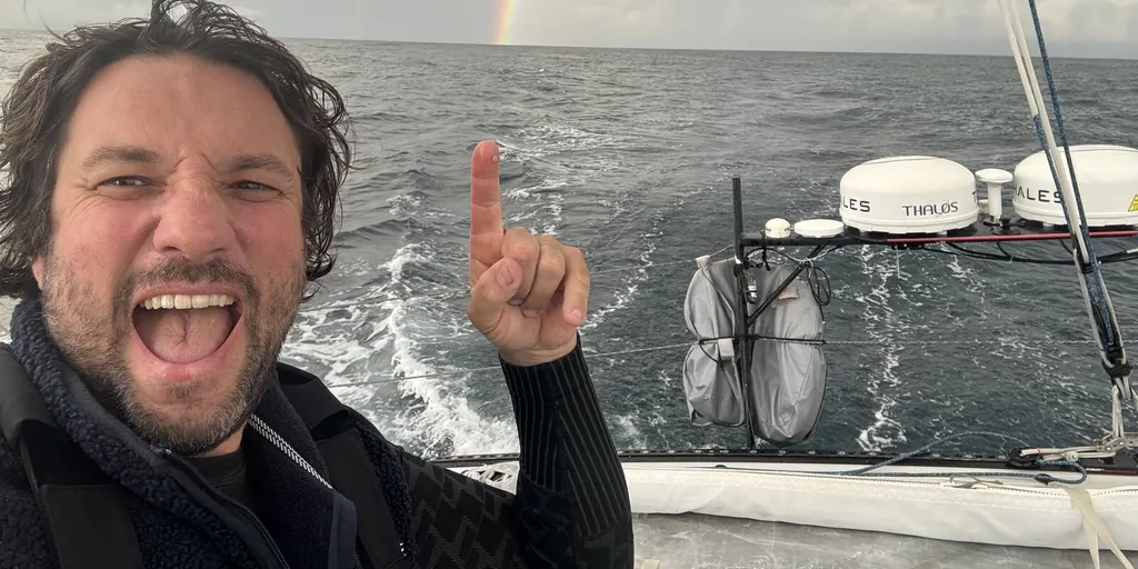 LE 10 FÉVRIER 2024 : Photo envoyée depuis le bateau HUMAN Immobilier lors de la course à la voile du Vendée Globe le 10 février 2024. (Photo du skipper Antoine Cornic)