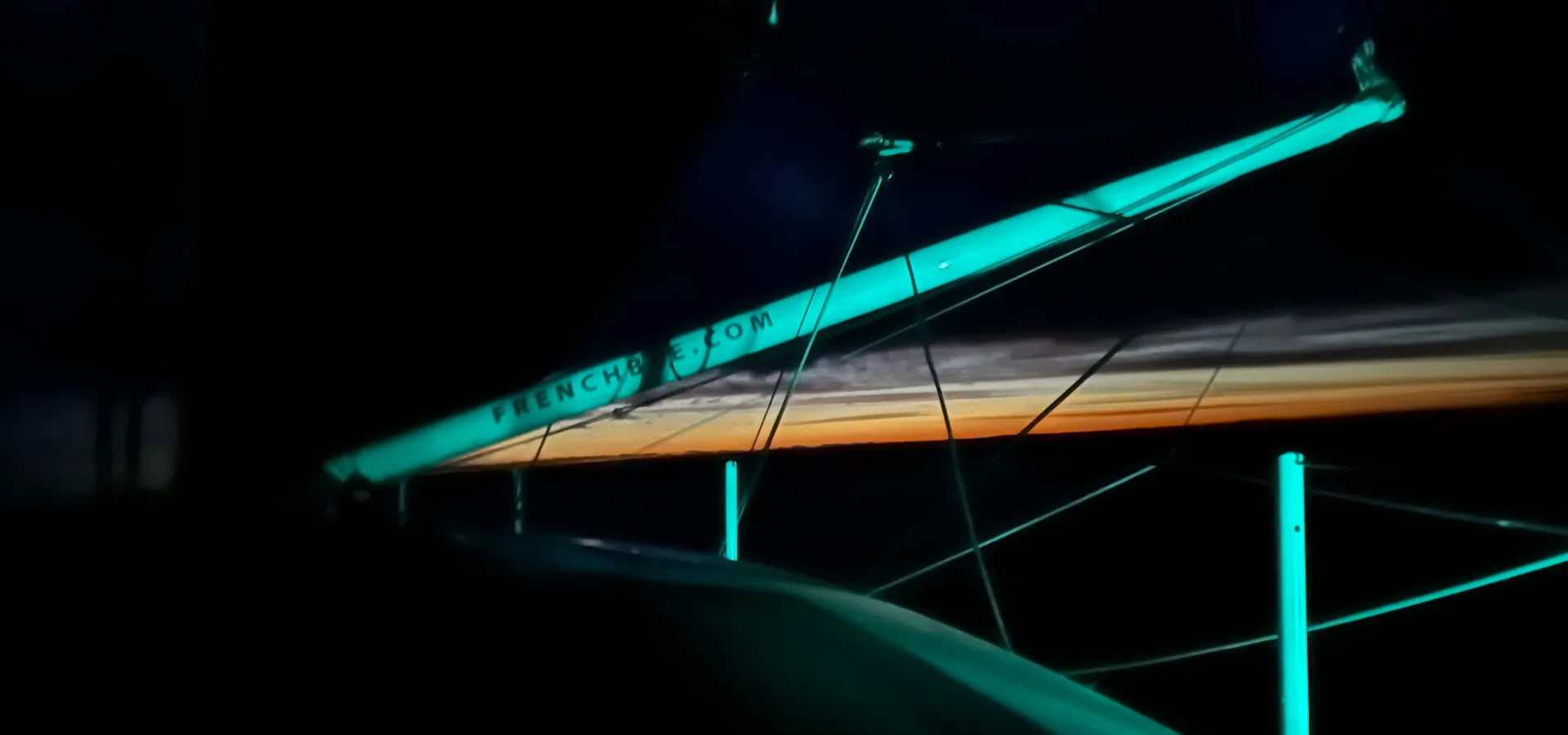 COURSE, 03 DÉCEMBRE 2024 : Photo envoyée depuis le bateau Groupe Dubreuil lors de la course à la voile du Vendée Globe le 04 décembre 2024. (Photo du skipper Sébastien Simon)