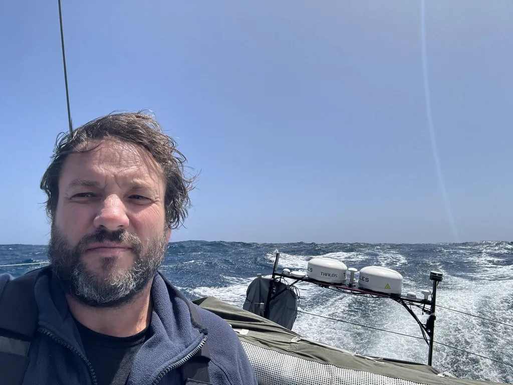 COURSE, 06 DÉCEMBRE 2024 : Photo envoyée depuis le bateau HUMAN Immobilier lors de la course à la voile du Vendée Globe le 06 décembre 2024. (Photo du skipper Antoine Cornic)