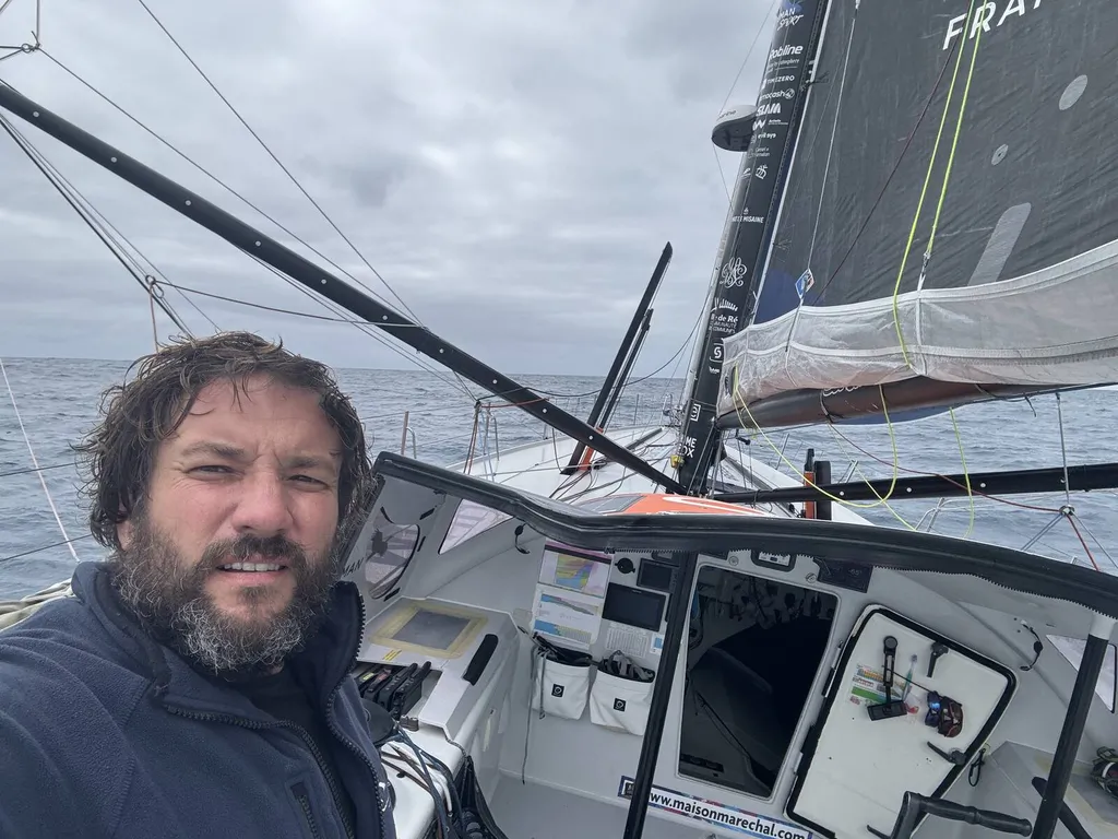 COURSE, 01 JANVIER 2024 : Photo envoyée depuis le bateau HUMAN Immobilier lors de la course à la voile du Vendée Globe le 01 janvier 2024. (Photo du skipper Antoine Cornic)