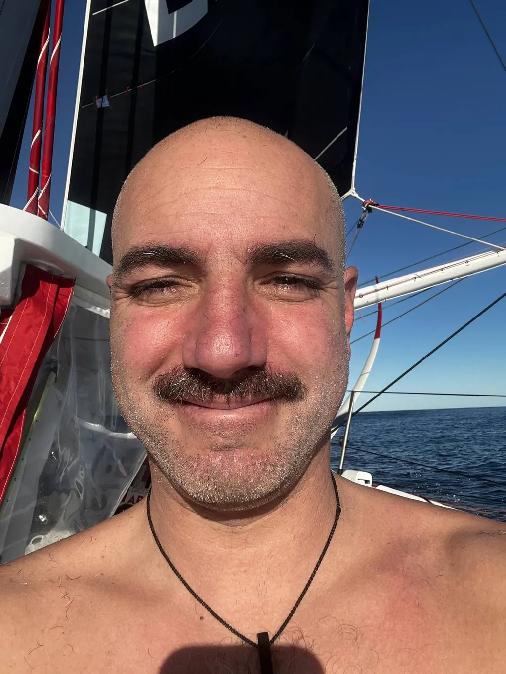 COURSE, 08 JANVIER 2025 : Photo envoyée depuis le bateau Groupe APICIL lors de la course à la voile du Vendée Globe le 08 janvier 2025. (Photo du skipper Damien Seguin) Rasage