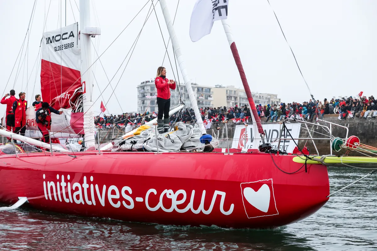 LES SABLES D'OLONNE, FRANCE - 10 NOVEMBRE 2024 : Les 40 concurrents IMOCA sont photographiés avant la ligne de départ de la 10ème édition du Vendée Globe, le 10 novembre 2024 aux Sables d'Olonne, France. (Photo par Lloyd Images / Alea)