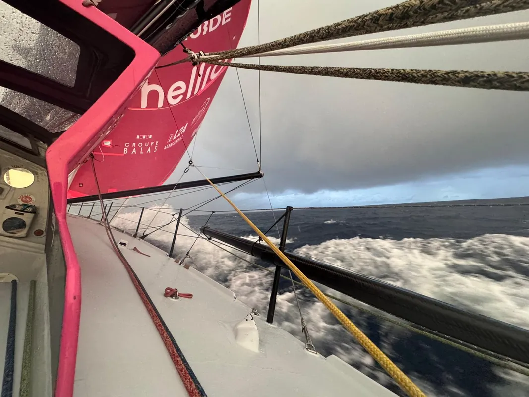 22 NOVEMBRE 2024 : Photo envoyée depuis le bateau Lazare lors de la course à la voile du Vendée Globe le 22 novembre 2024. (Photo du skipper Tanguy Le Turquais)