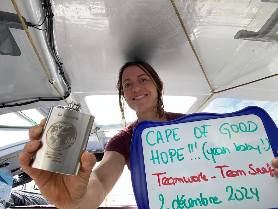 COURSE, 02 DÉCEMBRE 2024 : Photo envoyée depuis le bateau TeamWork - Team Snef lors de la course à la voile du Vendée Globe, le 02 décembre 2024. (Photo du skipper Justine Mettraux) Cap de Bonne Espérance