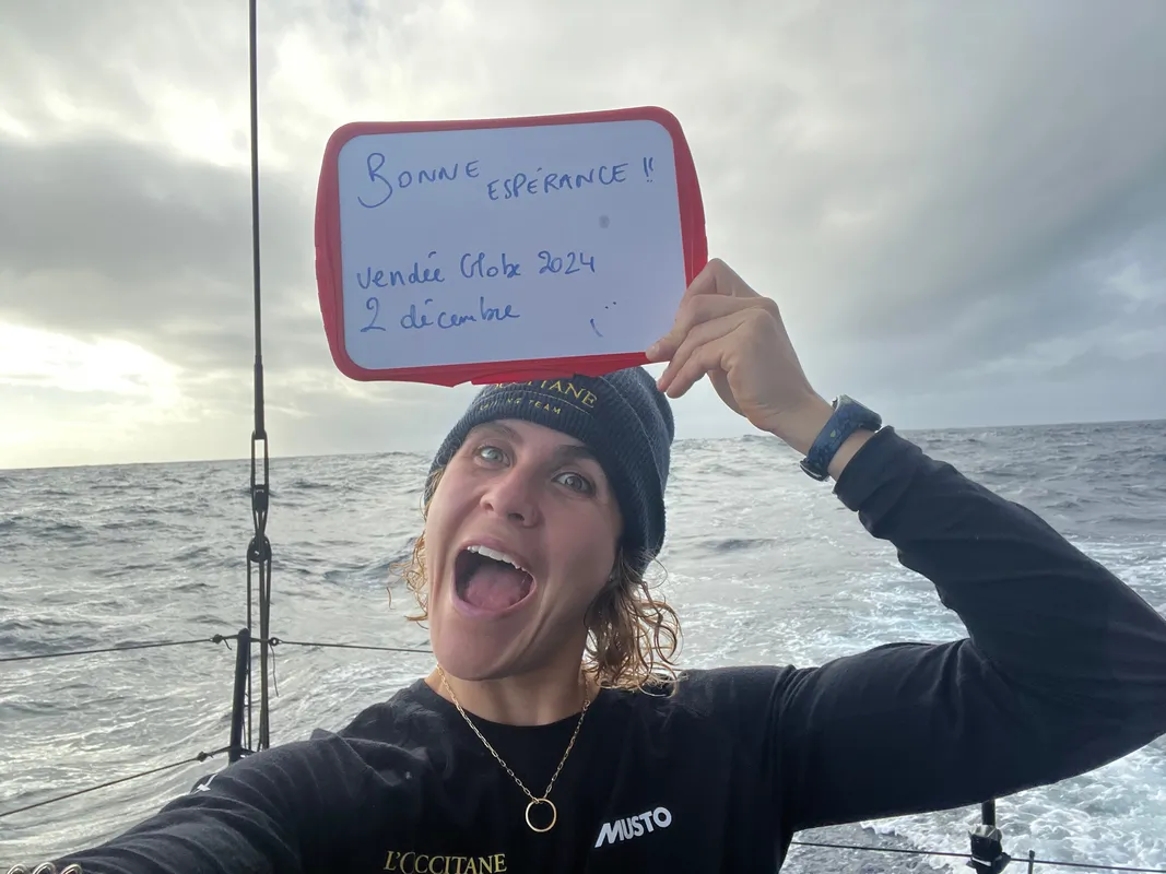 COURSE, 02 DÉCEMBRE 2024 : Photo envoyée depuis le bateau L'Occitane en Provence lors de la course à la voile du Vendée Globe le 02 décembre 2024. (Photo de la skipper Clarisse Crémer)