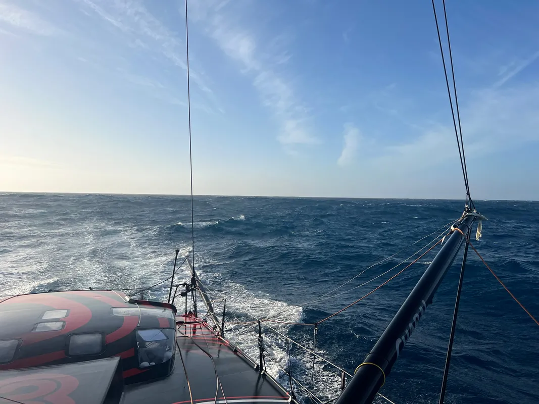 COURSE, 10 DÉCEMBRE 2024 : Photo envoyée depuis le bateau Charal lors de la course à la voile du Vendée Globe le 10 décembre 2024. (Photo du skipper Jérémie Beyou)