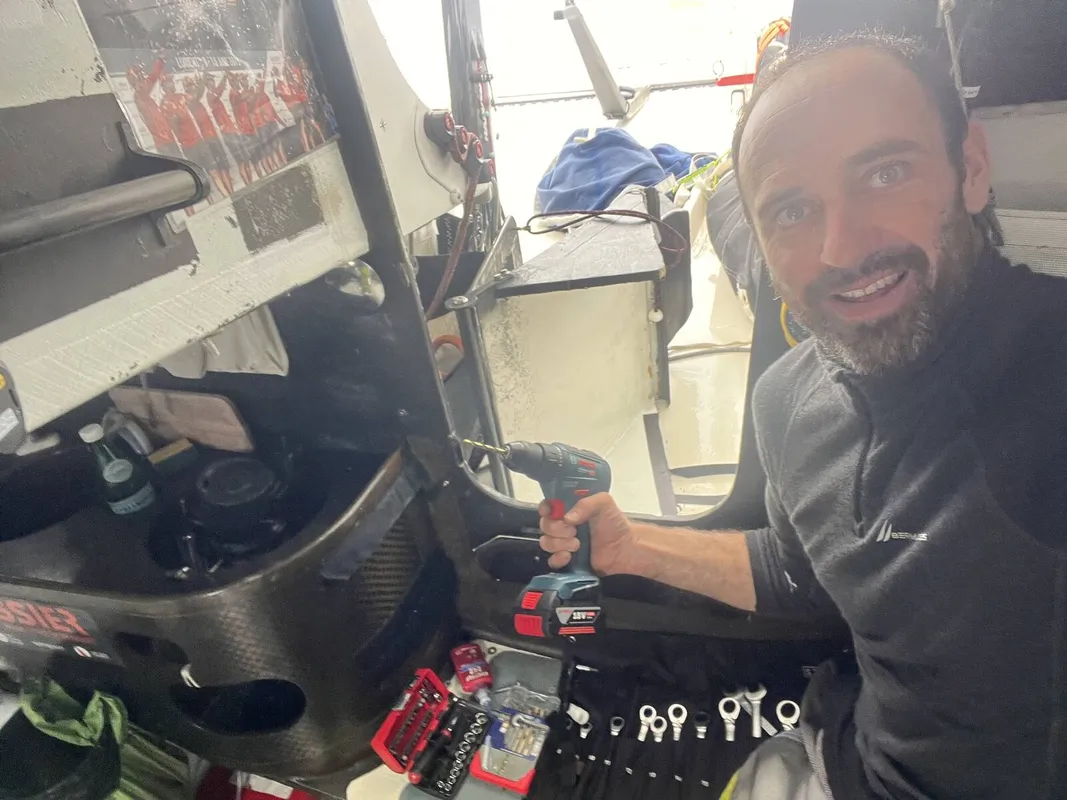 11 DÉCEMBRE 2024 : Photo envoyée depuis le bateau FOUSSIER lors de la course à la voile du Vendée Globe le 11 décembre 2024. (Photo du skipper Sébastien Marsset)