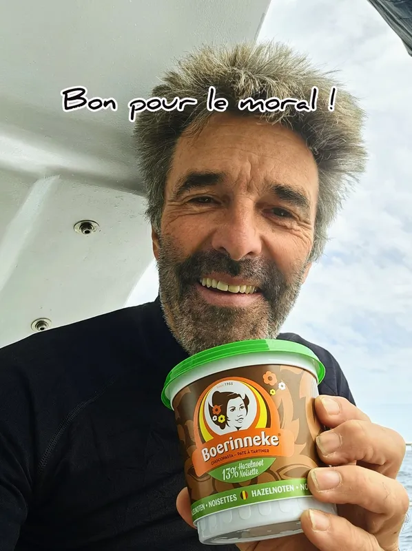 COURSE, 12 DÉCEMBRE 2024 : Photo envoyée depuis le bateau D'Ieteren Group lors de la course à la voile du Vendée Globe le 12 décembre 2024. (Photo du skipper Denis Van Weynbergh)