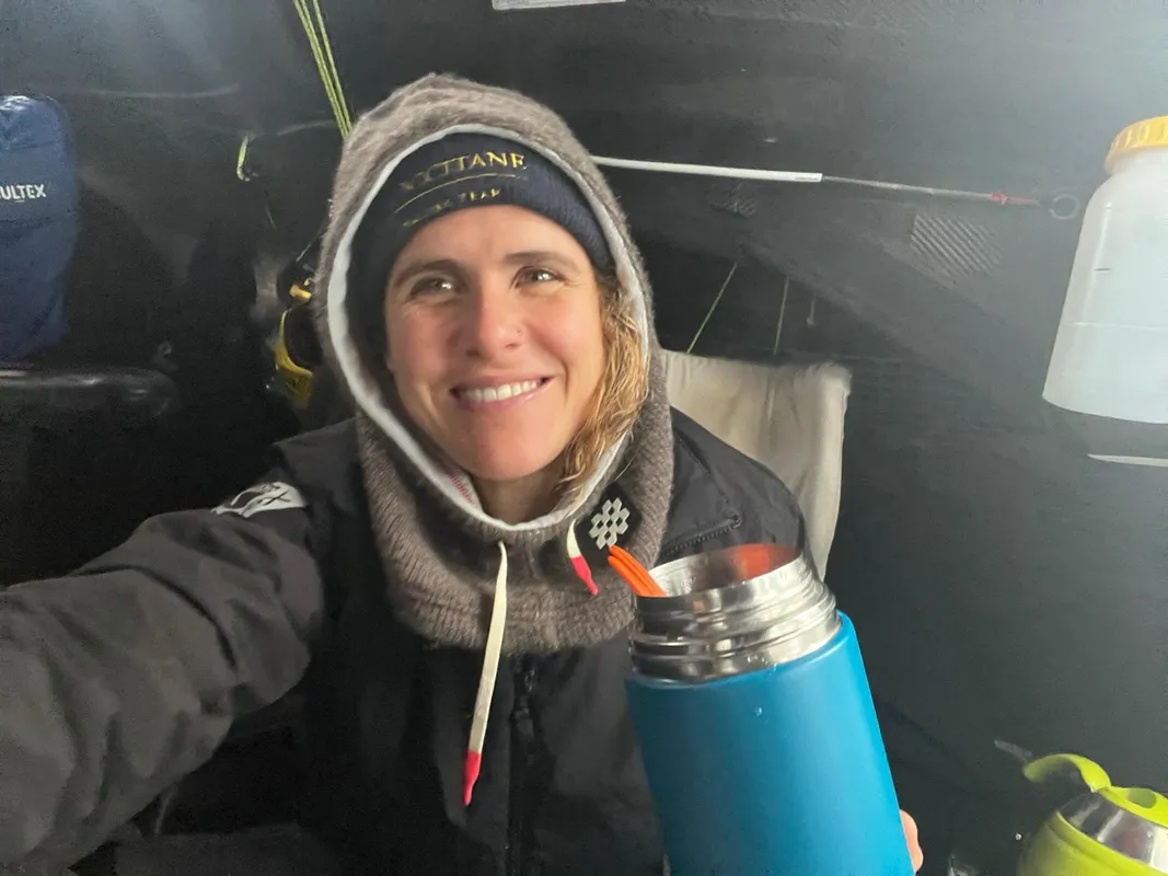 COURSE, 12 DÉCEMBRE 2024 : Photo envoyée depuis le bateau L'Occitane en Provence lors de la course à la voile du Vendée Globe le 12 décembre 2024. (Photo de la skipper Clarisse Crémer) alimentation