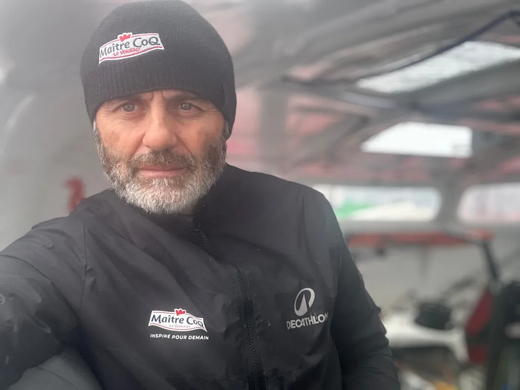 COURSE, 13 DÉCEMBRE 2024 : Photo envoyée depuis le bateau Maître CoQ V lors de la course à la voile du Vendée Globe le 13 décembre 2024. (Photo du skipper Yannick Bestaven)