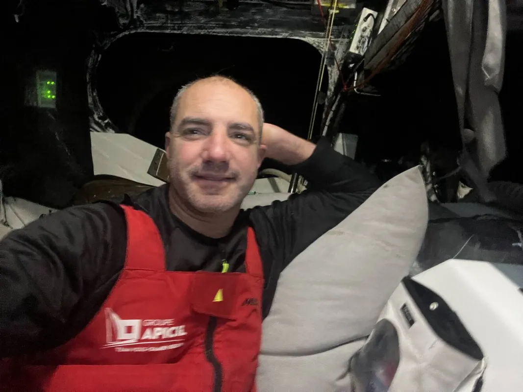 COURSE, 22 DÉCEMBRE 2024 : Photo envoyée depuis le bateau Groupe APICIL lors de la course à la voile du Vendée Globe le 22 décembre 2024. (Photo du skipper Damien Seguin)