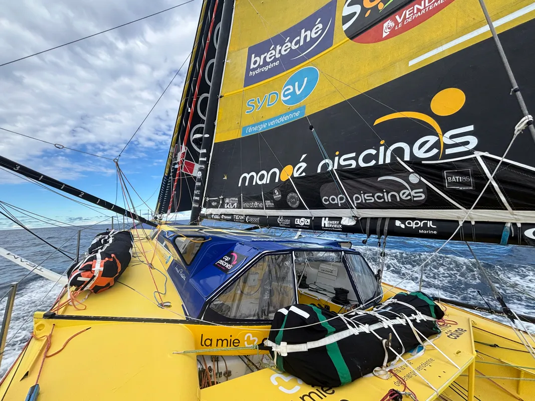 COURSE, 23 DÉCEMBRE 2024 : Photo envoyée depuis le bateau La Mie Caline lors de la course à la voile du Vendée Globe le 23 décembre 2024. (Photo du skipper Arnaud Boissières)
