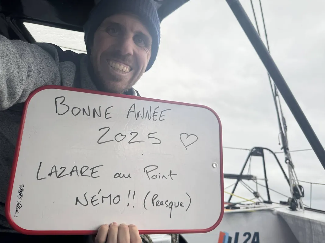 COURSE, 01 JANVIER 2024 : Photo envoyée depuis le bateau Lazare lors de la course à la voile du Vendée Globe le 01 janvier 2024. (Photo du skipper Tanguy Le Turquais)