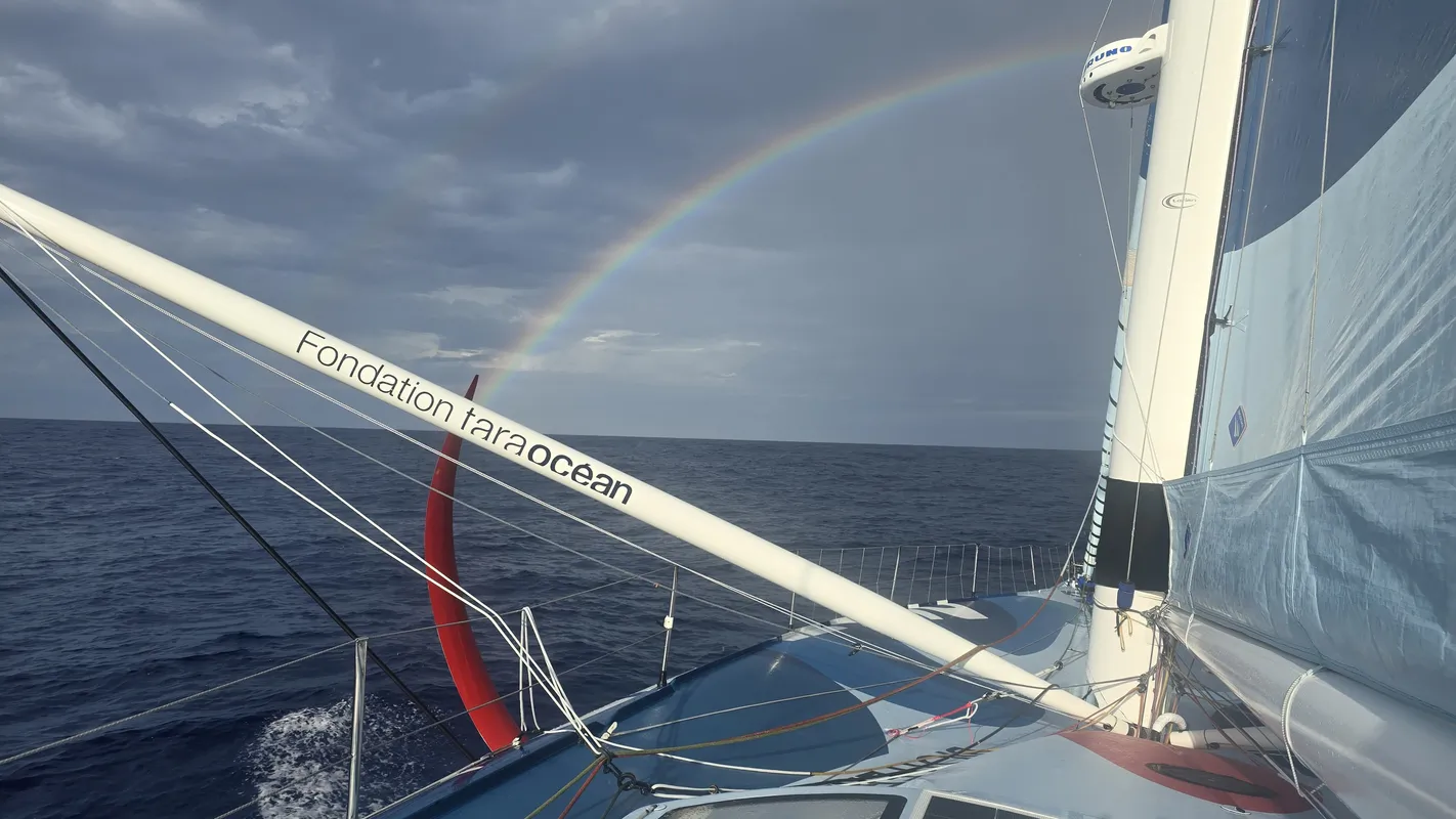 COURSE, 04 JANVIER 2025 : Photo envoyée depuis le bateau Biotherm lors de la course à la voile du Vendée Globe le 04 janvier 2025. (Photo du skipper Paul Meilhat) arc-en-ciel