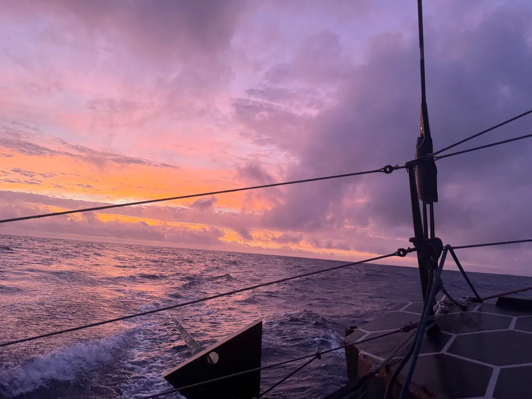 COURSE, 07 JANVIER 2025 : Photo envoyée depuis le bateau GUYOT Environnement - Water Family lors de la course à la voile du Vendée Globe le 07 janvier 2025. (Photo du skipper Benjamin Dutreux)