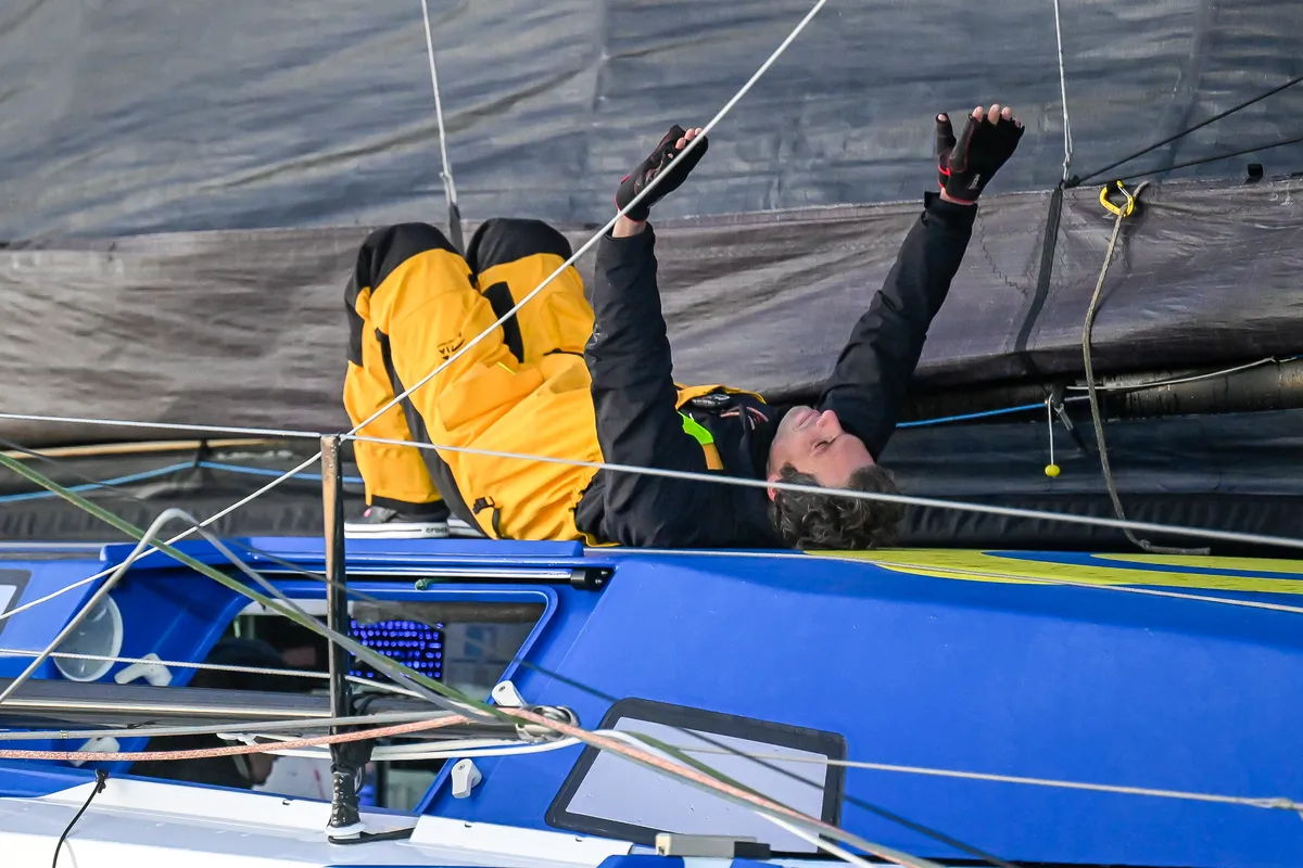 LES SABLES D'OLONNE, FRANCE - 14 JANVIER 2025 : Charlie Dalin (FRA), skipper de MACIF Santé Prévoyance, est photographié après avoir remporté le Vendée Globe 2024, le 14 janvier 2025 aux Sables d'Olonne, France. (Photo Jean-Louis Carli / Alea)