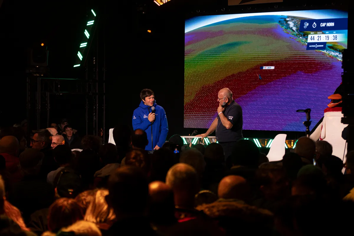 LES SABLES D'OLONNE, FRANCE - 17 JANVIER 2025 : Le skipper de Groupe Dubreuil Sébastien Simon (FRA) est photographié au Skipper Finisher Club du Vendée Globe, le 17 janvier 2025 aux Sables d'Olonne, France - (Photo by Mark Lloyd / Alea)