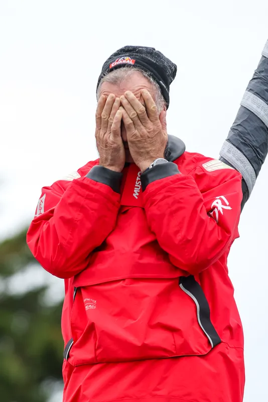 LES SABLES D'OLONNE, FRANCE - 24 JANVIER 2025 : Jérémie Beyou (FRA), skipper de Charal, est photographié dans le chenal après avoir pris la 4e place du Vendée Globe, le 24 janvier 2025 aux Sables d'Olonne, France - (Photo by Lloyd Images / Alea)