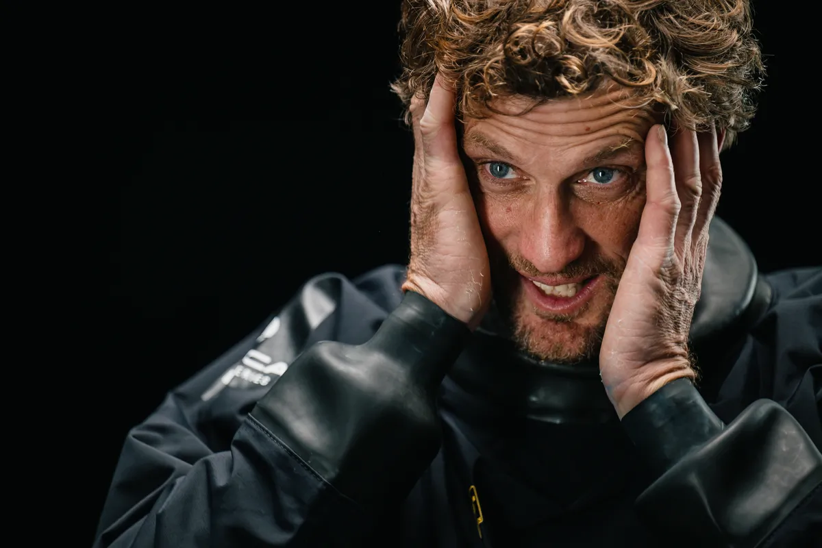 LES SABLES D'OLONNE, FRANCE - 24 JANVIER 2025 : Paul Meilhat (FRA), skipper de Biotherm, est photographié en studio après avoir pris la 4e place du Vendée Globe, le 24 janvier 2025 aux Sables d'Olonne, France - (Photo by Jean-Louis Carli / Alea)