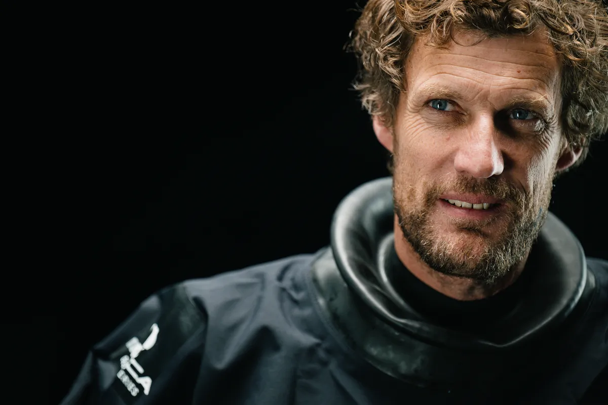 LES SABLES D'OLONNE, FRANCE - 24 JANVIER 2025 : Paul Meilhat (FRA), skipper de Biotherm, est photographié en studio après avoir pris la 4e place du Vendée Globe, le 24 janvier 2025 aux Sables d'Olonne, France - (Photo by Jean-Louis Carli / Alea)