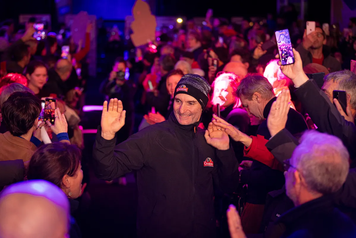 LES SABLES D'OLONNE, FRANCE - 24 JANVIER 2025 : Jérémie Beyou (FRA), skipper de Charal, est photographié au Skipper Finisher Club du Vendée Globe, le 24 janvier 2025 aux Sables d'Olonne, France - (Photo by Lloyd images / Alea)