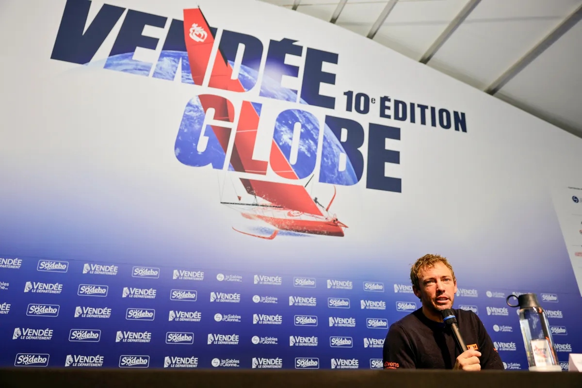 LES SABLES D'OLONNE, FRANCE - 25 JANVIER 2025 : Thomas Ruyant (FRA), skipper de VULNERABLE, est photographié lors de sa conférence de presse après avoir pris la 7e place du Vendée Globe, le 25 janvier 2025 aux Sables d'Olonne, France - (Photo by / Alea)