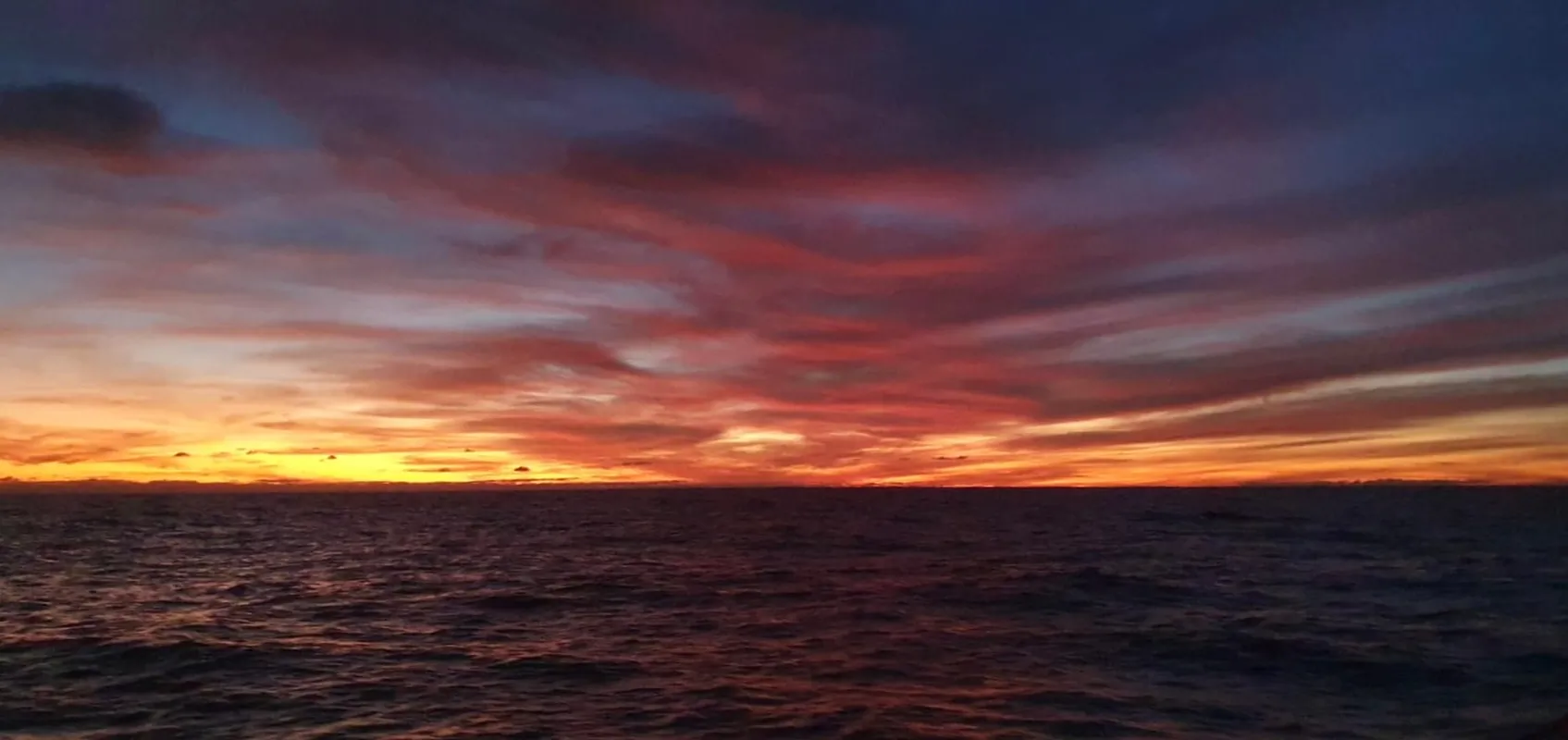 COURSE, 29 JANVIER 2025 : Photo envoyée depuis le bateau Tout Commence en Finistère - Armor Lux lors de la course à la voile du Vendée Globe le 29 janvier 2025. (Photo du skipper Jean Le Cam) Atlantique Nord