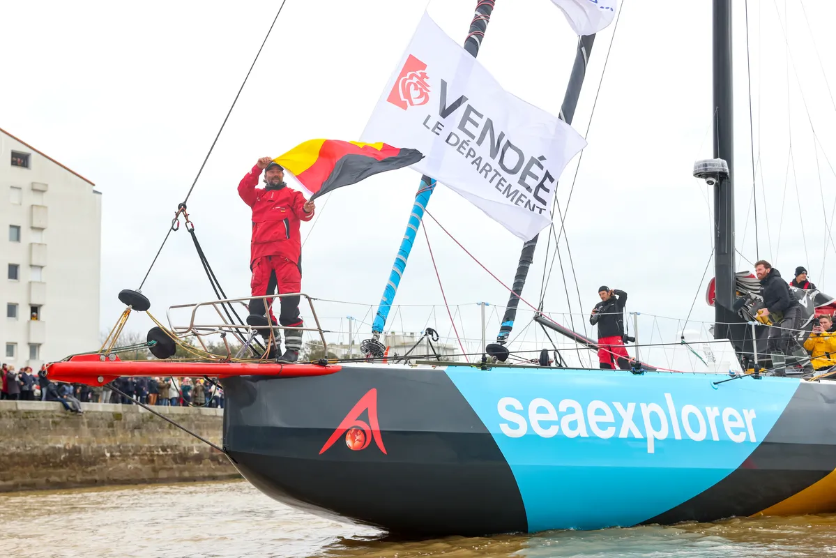 LES SABLES D'OLONNE, FRANCE - 30 JANVIER 2025 : Malizia - Le skipper de Seaexplorer Boris Herrmann (GER) est photographié après avoir pris la 12ème place du Vendée Globe, le 30 janvier 2025 aux Sables d'Olonne, France - (Photo by LloydImages / Alea)