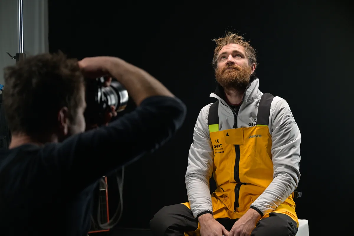 LES SABLES D'OLONNE, FRANCE - 31 JANVIER 2025 : GUYOT Environnement - Le skipper de Water Family Benjamin Dutreux (FRA) est photographié en studio après avoir pris la 10ème place du Vendée Globe, le 31 janvier 2025 aux Sables d'Olonne, France - (Photo by Olivier Blanchet / Alea)