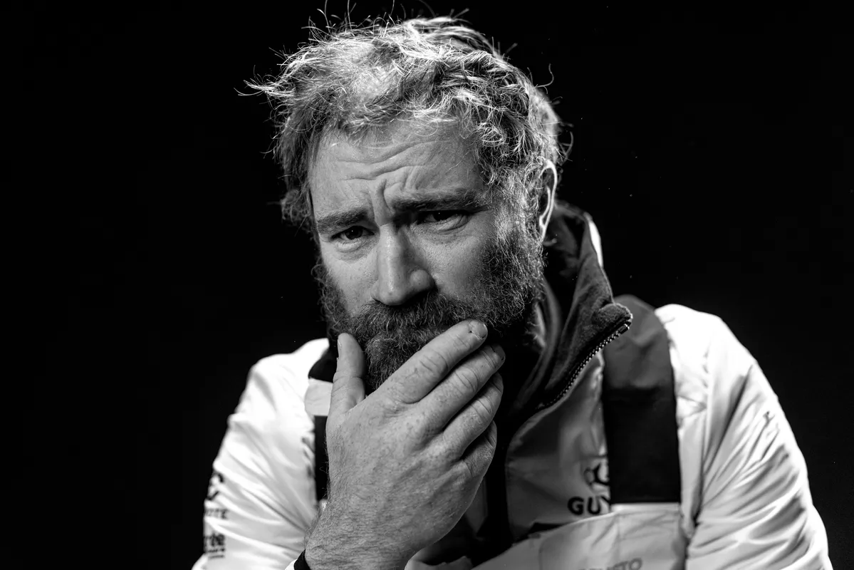 LES SABLES D'OLONNE, FRANCE - 31 JANVIER 2025 : GUYOT Environnement - Le skipper de Water Family Benjamin Dutreux (FRA) est photographié en studio après avoir pris la 10ème place du Vendée Globe, le 31 janvier 2025 aux Sables d'Olonne, France - (Photo by Lloyd Images / Alea)