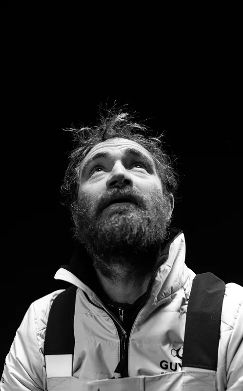 LES SABLES D'OLONNE, FRANCE - 31 JANVIER 2025 : GUYOT Environnement - Le skipper de Water Family Benjamin Dutreux (FRA) est photographié en studio après avoir pris la 10ème place du Vendée Globe, le 31 janvier 2025 aux Sables d'Olonne, France - (Photo by Lloyd Images / Alea)