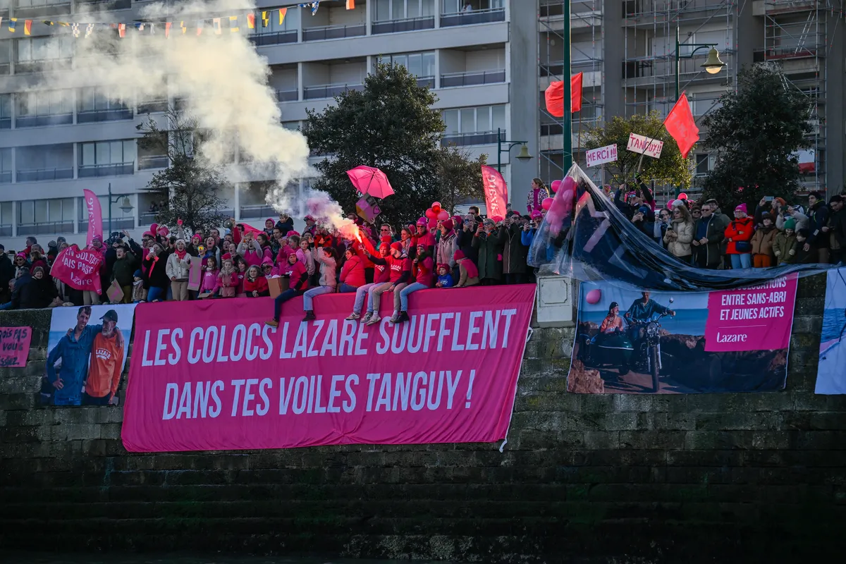 LES SABLES D’OLONNE, FRANCE - FEBRUARY 03, 2025 : Public is waiting for Lazare skipper Tanguy Le Turquais (FRA) after he takes 17th place in the Vendee Globe, on February 03, 2025 in Les Sables d'Olonne, France - (Photo by Jean-Louis Carli / Alea)