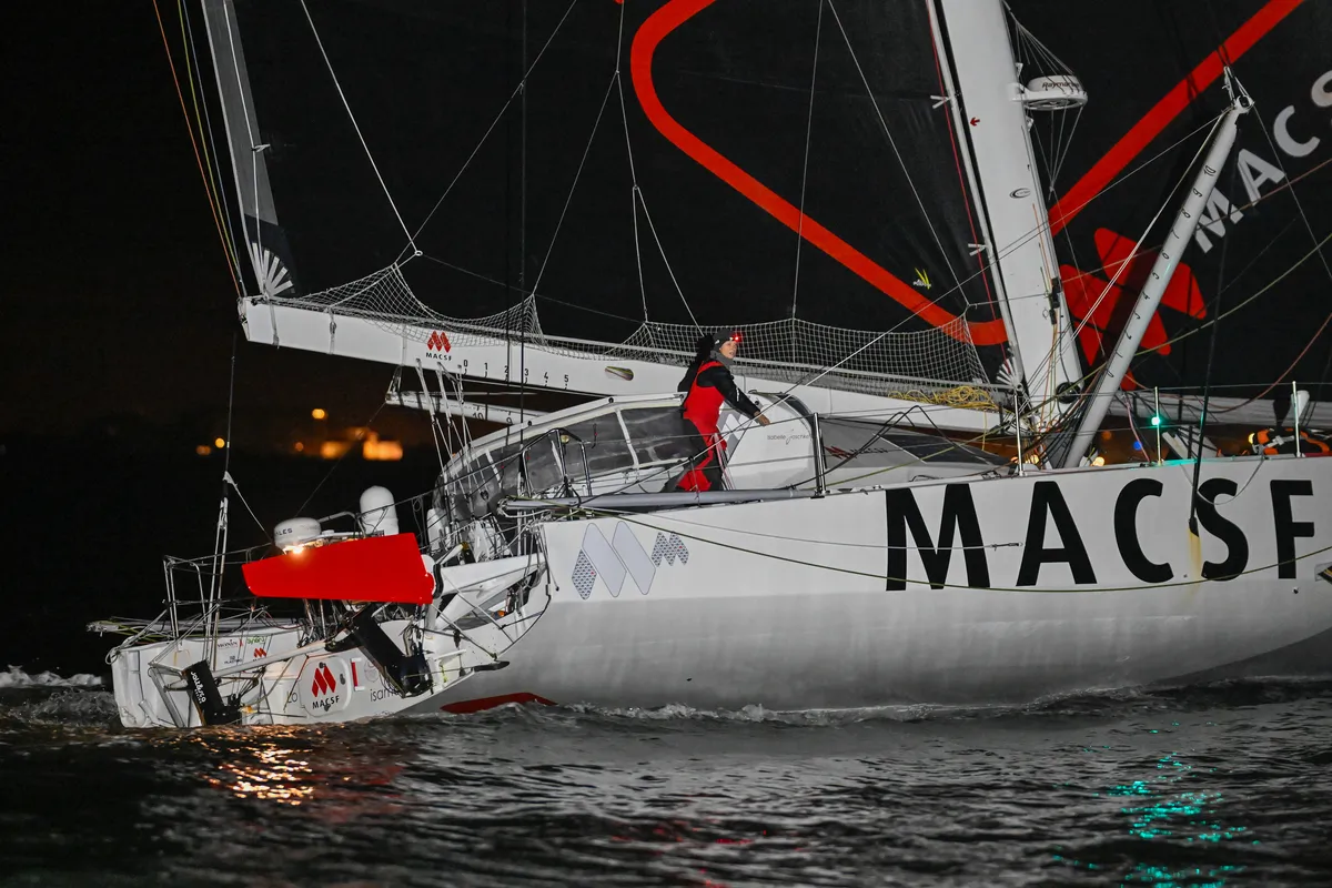 LES SABLES D'OLONNE, FRANCE - 04 FEVRIER 2025 : Isabelle Joschke (GER-FRA), skipper de MACSF, est photographiée après avoir pris la 19ème place du Vendée Globe, le 04 février 2025 aux Sables d'Olonne, France - (Photo by Jean-Louis Carli / Alea)