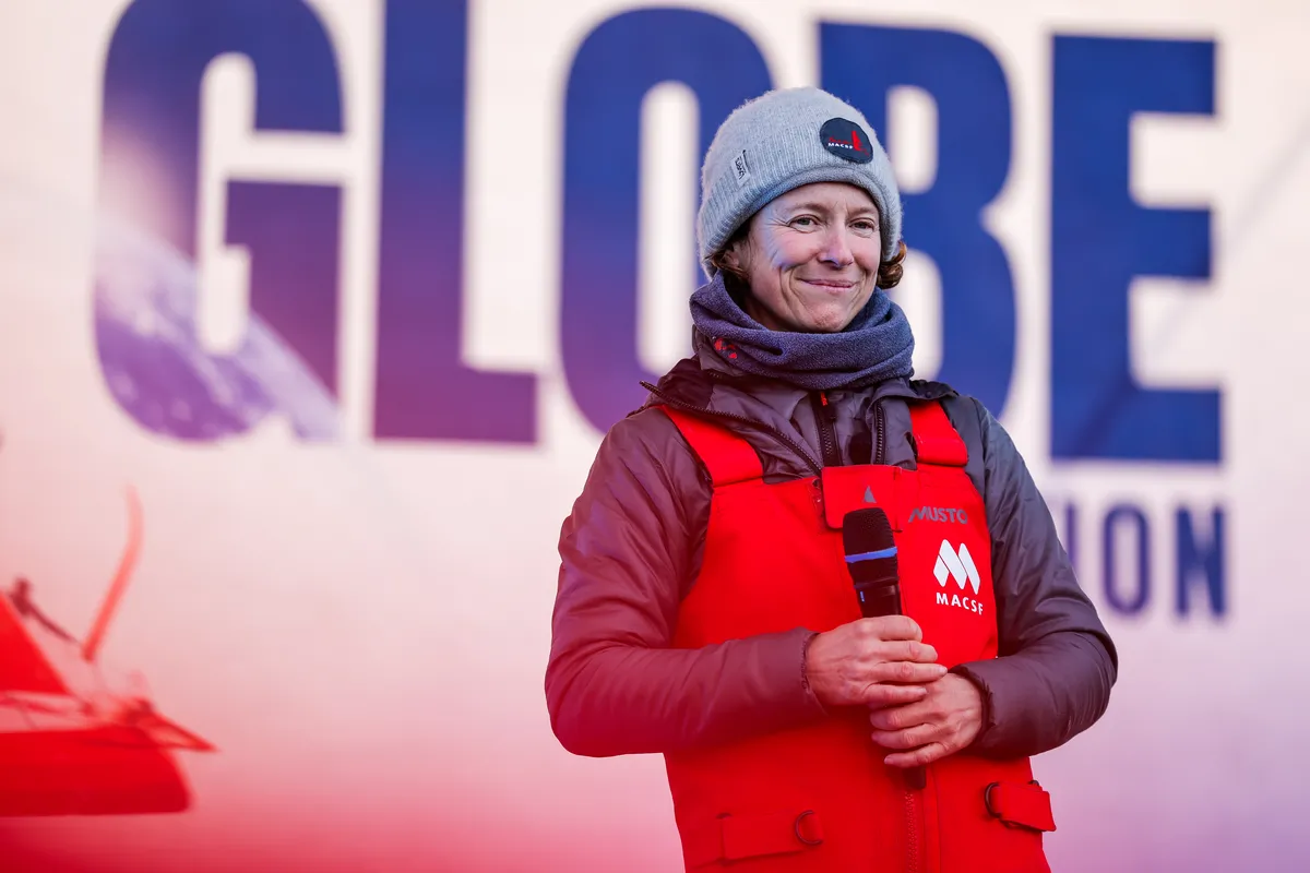 LES SABLES D'OLONNE, FRANCE - 04 FEVRIER 2025 : Isabelle Joschke (GER-FRA), skipper de MACSF, est photographiée dans le chenal après avoir pris la 19ème place du Vendée Globe, le 04 février 2025 aux Sables d'Olonne, France - (Photo by Anne Beauge / Alea)