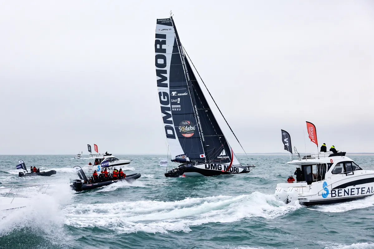 LES SABLES D'OLONNE, FRANCE - 09 FEVRIER 2025 : Le skipper de DMG MORI Global One Kojiro Shiraishi (JAP) est photographié après avoir pris la 24e place du Vendée Globe, le 09 février 2025 aux Sables d'Olonne, France - (Photo by Anne Beauge / Alea)