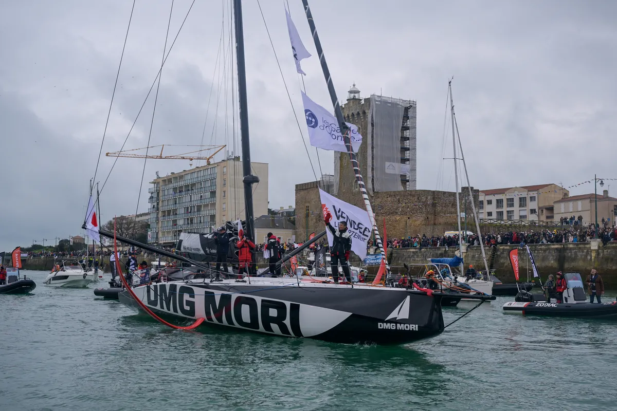LES SABLES D'OLONNE, FRANCE - 09 FEVRIER 2025 : Le skipper de DMG MORI Global One, Kojiro Shiraishi (JAP), fête sa 24ème place dans le Vendée Globe, le 09 février 2025 aux Sables d'Olonne, France - (Photo by Olivier Blanchet / Alea)