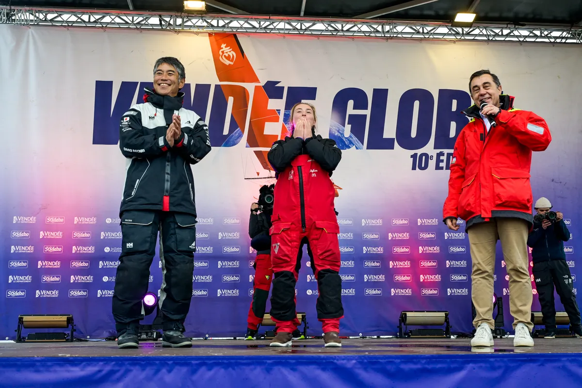 LES SABLES D'OLONNE, FRANCE - 09 FEVRIER 2025 : Le skipper de DMG MORI Global One Kojiro Shiraishi (JAP) est photographié dans le chenal après avoir pris la 24ème place du Vendée Globe, le 09 février 2025 aux Sables d'Olonne, France - (Photo by Olivier Blanchet / Alea)