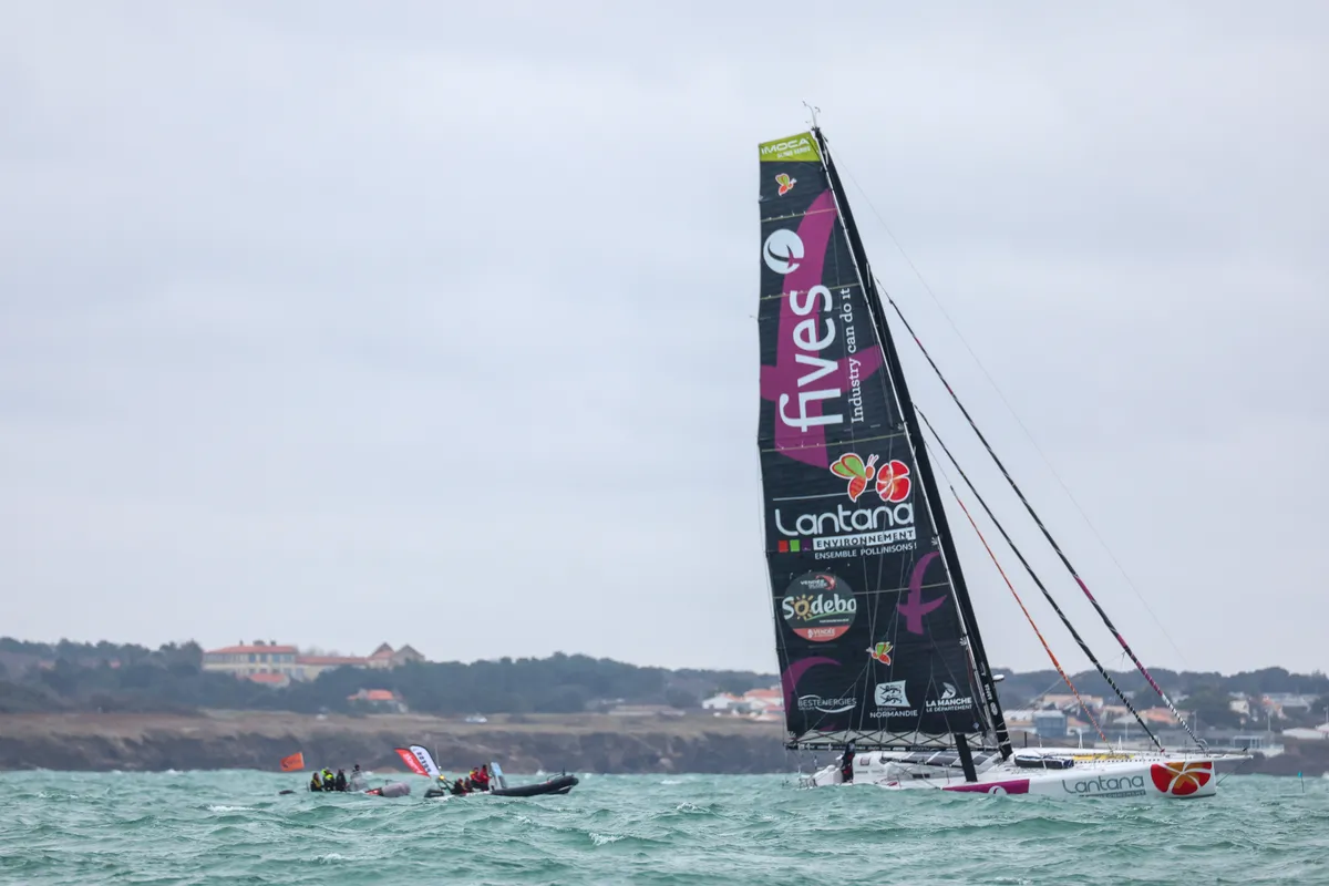LES SABLES D'OLONNE, FRANCE - 09 FEVRIER 2025 : Le skipper de Fives Group - Lantana Environnement Louis Duc (FRA) est photographié après avoir pris la 26ème place du Vendée Globe, le 09 février 2025 aux Sables d'Olonne, France - (Photo by Jean-Marie Liot / Alea)